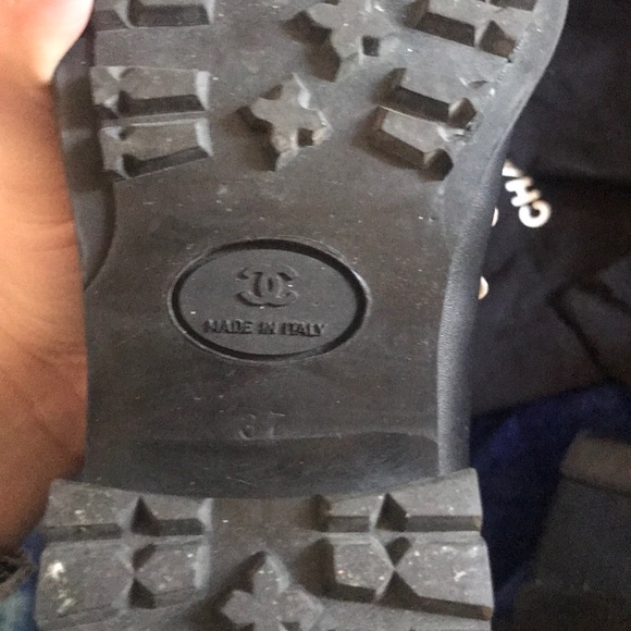 Chanel logo ankle boots - Picture 8 of 8